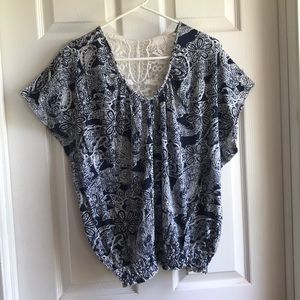 Floral blouse with lace